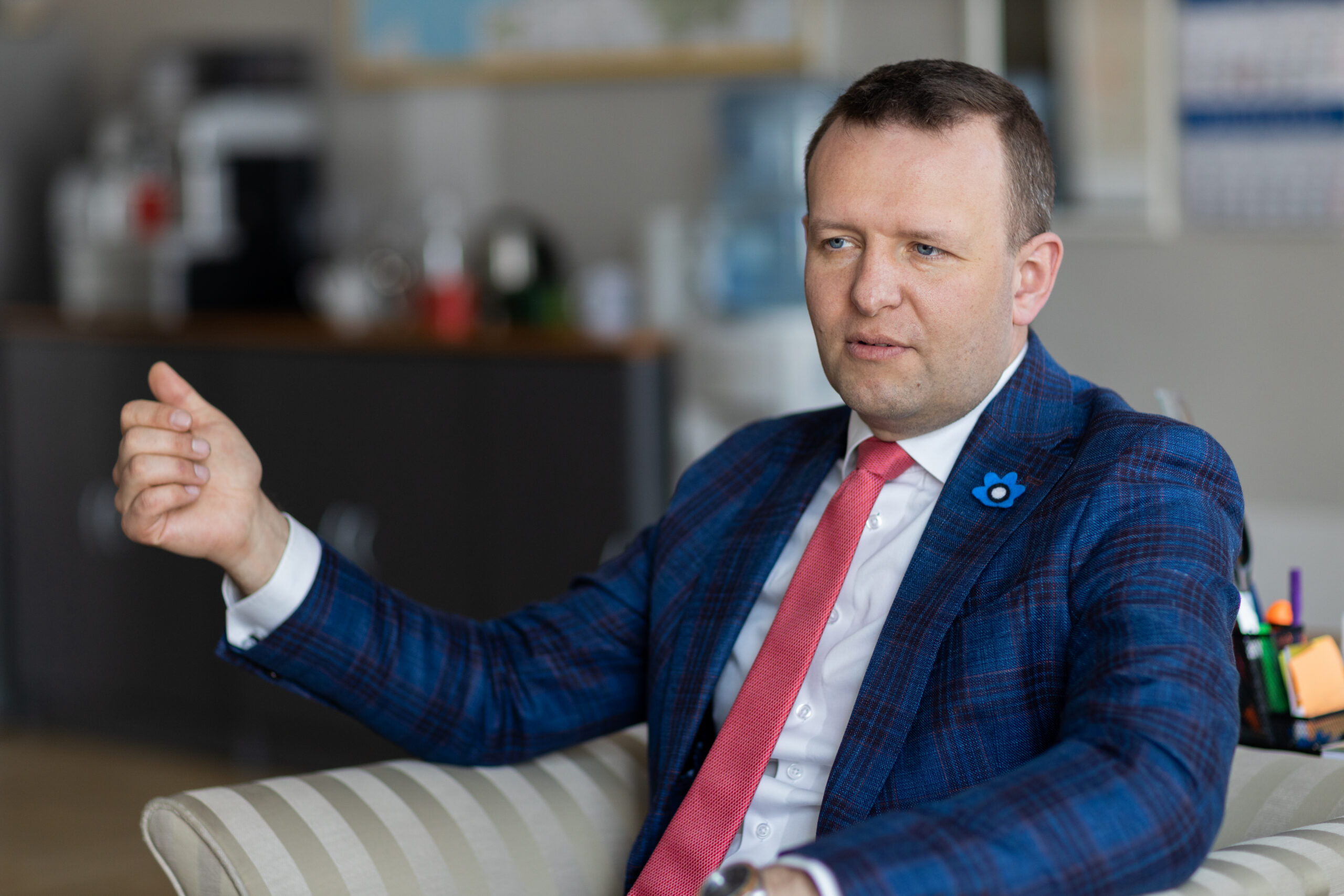 Featured image for “Lauri Läänemets: meeldetuletus alampalga läbirääkijatele – väärikas töötasu päästab vaesusest”