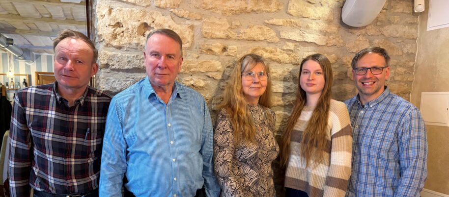 Vasakult: Urmas Raud, Tiit Tammsaar, Tiia Sõber, Kirke Kristiine Raud ja Siim Riisenberg