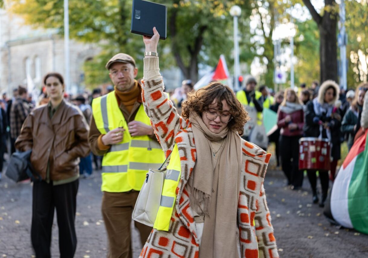 Kui sa seisad rahvarohkel tänaval, käed külmetavad, süda puperdab ja su ees on inimesed, kes on tulnud siia, sest neil on ühine valu, siis sa mõistad see ei ole