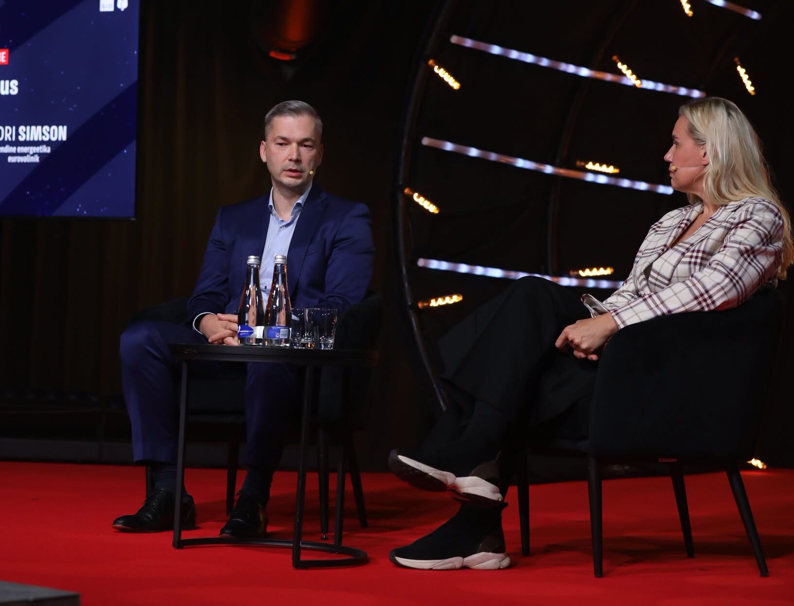 Featured image for “Majanduskonverentsi arutelu | Simsoni ja Toomsalu kahekõne “Korras rahandus””
